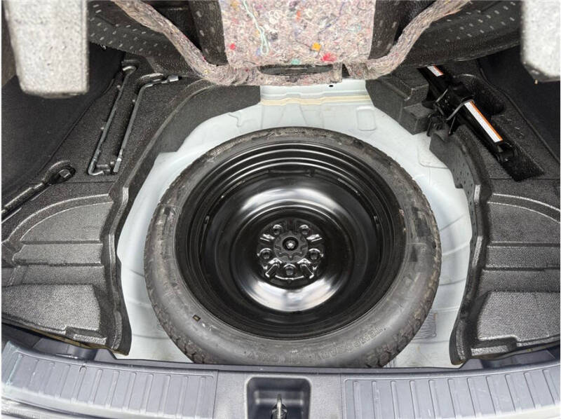 2017 Toyota Prius Three Touring