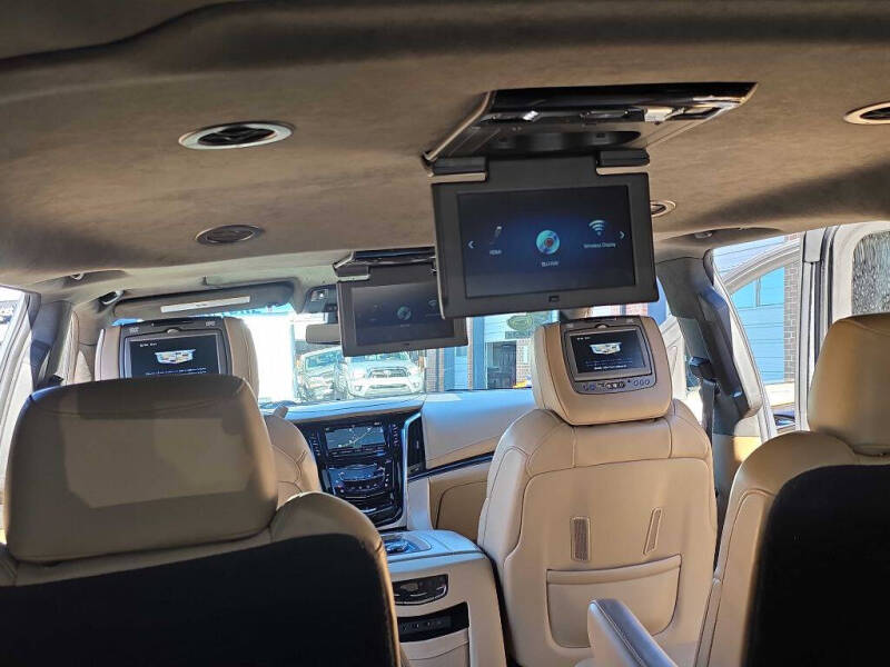2019 Cadillac Escalade ESV Platinum