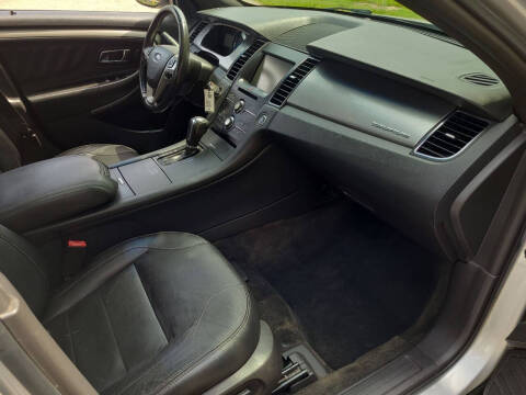 2014 Ford Taurus SEL