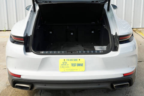 2025 Porsche Panamera 4 E-Hybrid