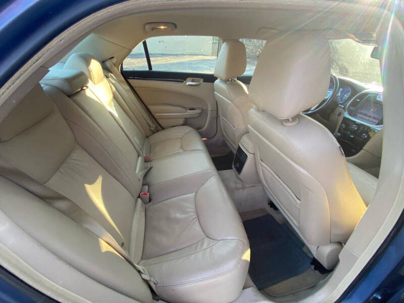 2011 Chrysler 300 Limited