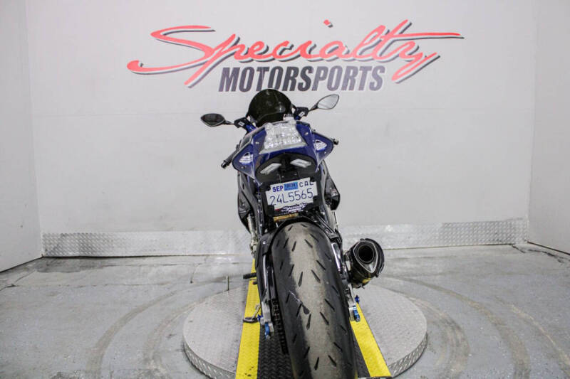 2014 BMW HP 4