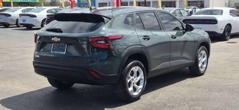 2025 Chevrolet Trax LS