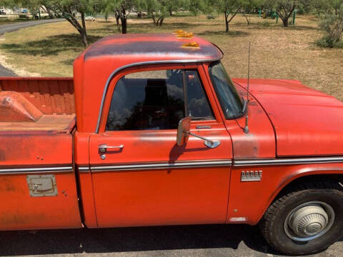 1969 Dodge D200 Pickup