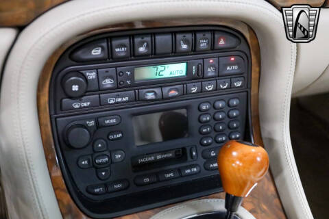 2001 Jaguar XJ-Series XJ8L