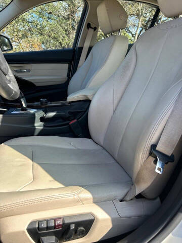 2015 BMW 3 Series 320i