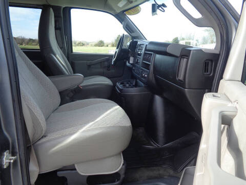 2017 Chevrolet Express LT 3500