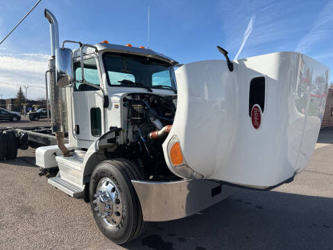 2020 Peterbilt 337