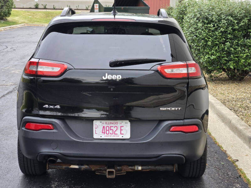 2017 Jeep Cherokee Sport