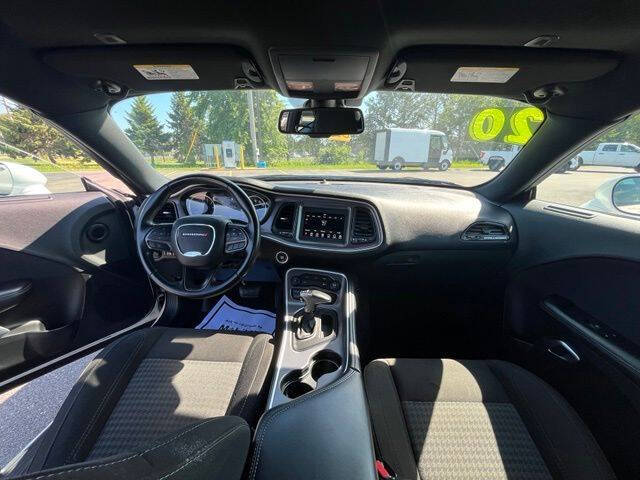 2020 Dodge Challenger SXT