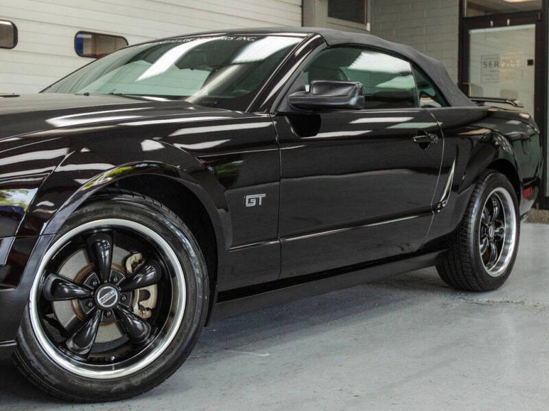 2005 Ford Mustang