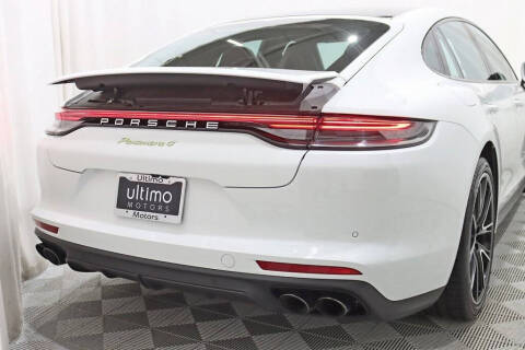2022 Porsche Panamera