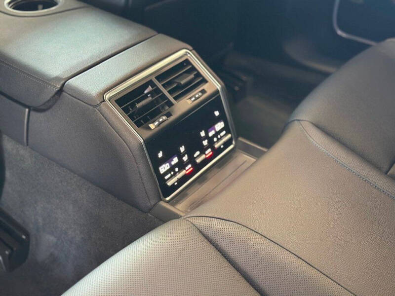 2022 Porsche Panamera