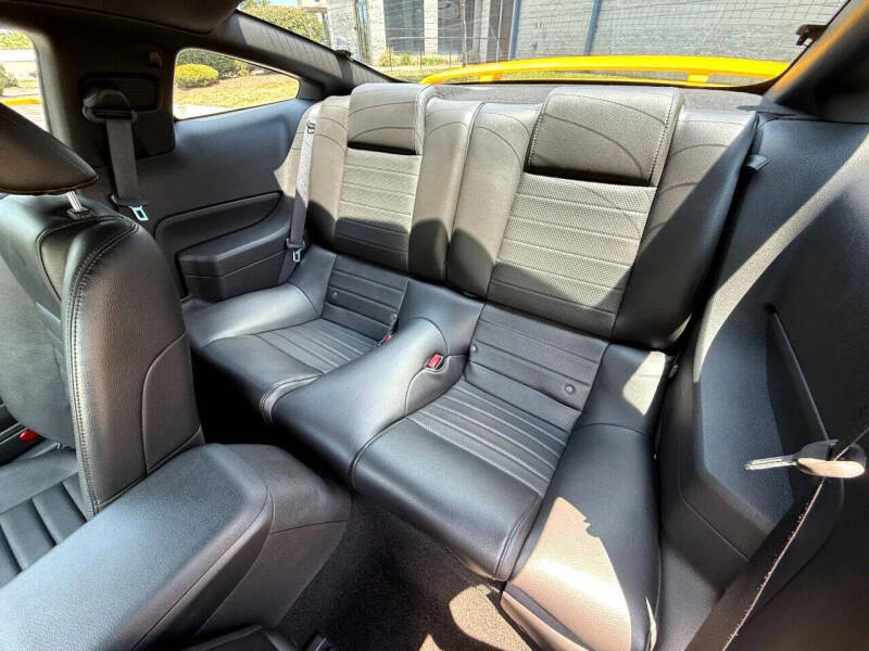 2006 Ford Mustang GT Deluxe