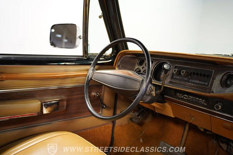 1977 Dodge D100 Pickup