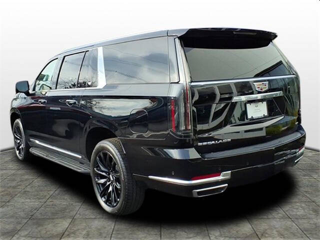 2025 Cadillac Escalade ESV Premium Luxury