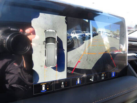 2023 GMC Yukon XL AT4