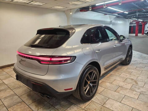 2023 Porsche Macan T