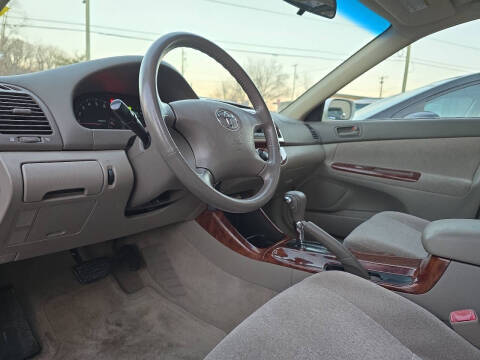 2004 Toyota Camry XLE