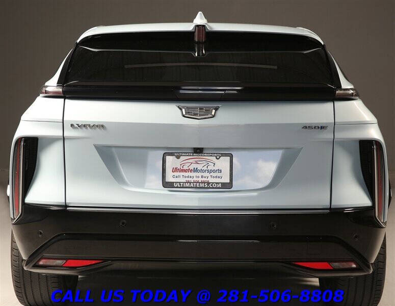 2024 Cadillac LYRIQ Tech