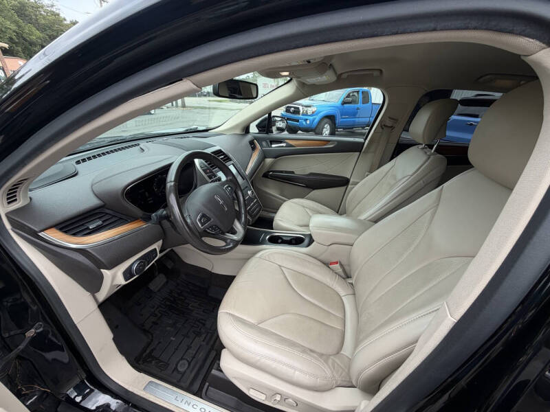 2017 Lincoln MKC Select