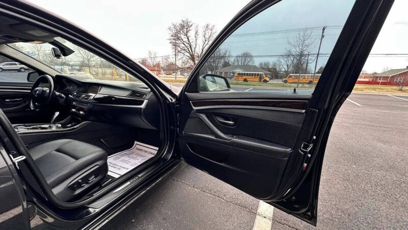 2015 BMW 5 Series 528i