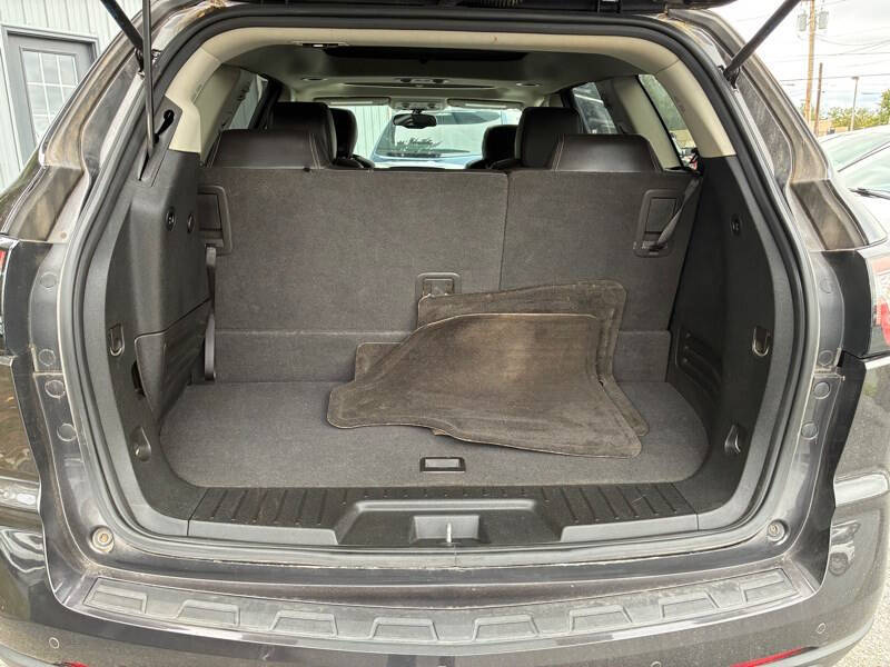 2017 Chevrolet Traverse LT