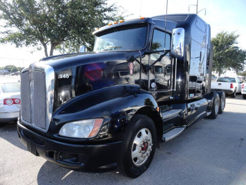 2013 Kenworth T-660 AEROCAB