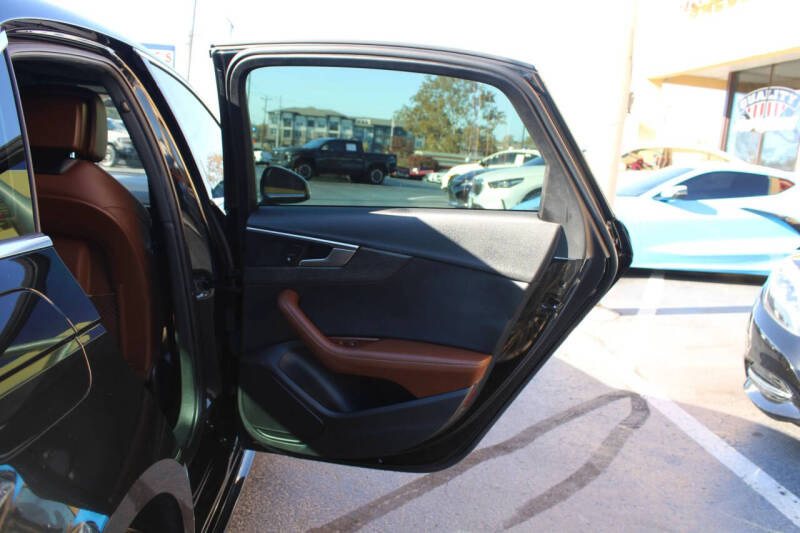 2019 Audi A4 quattro Premium Plus 45 TFSI