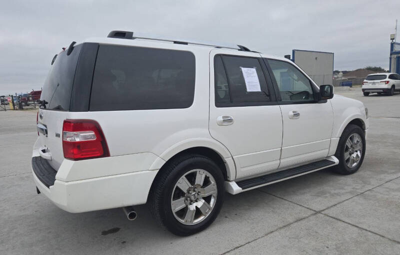 2009 Ford Expedition Limited photo 17