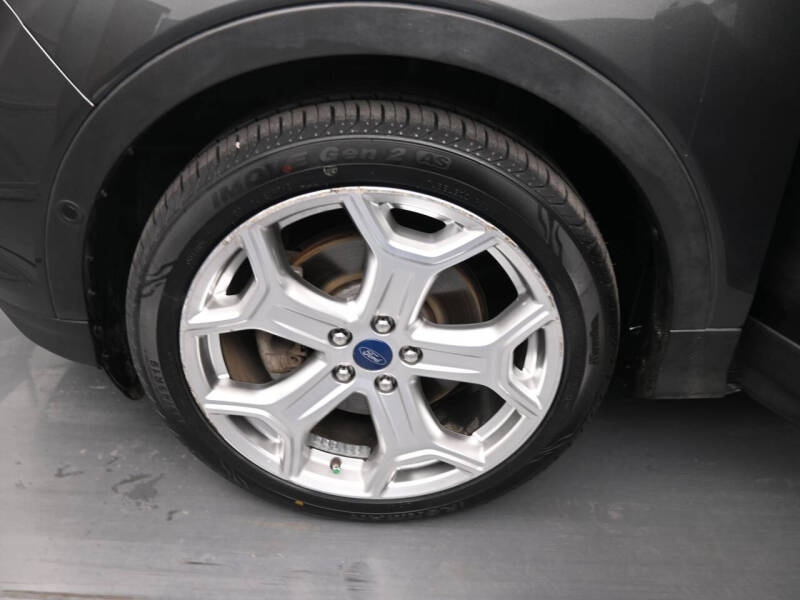 2019 Ford Escape Titanium