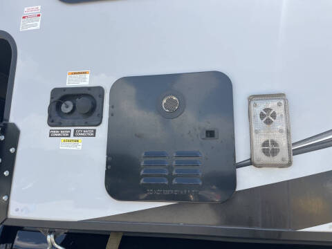 2020 Palomino BACKPACK EDITION