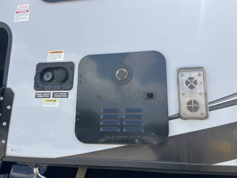 2020 Palomino BACKPACK EDITION