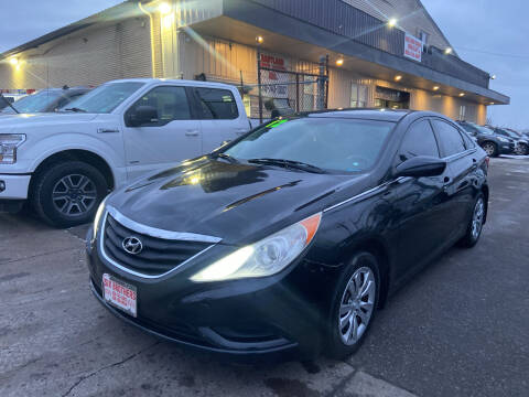 2012 Hyundai Sonata for sale at Six Brothers Mega Lot in Youngstown OH