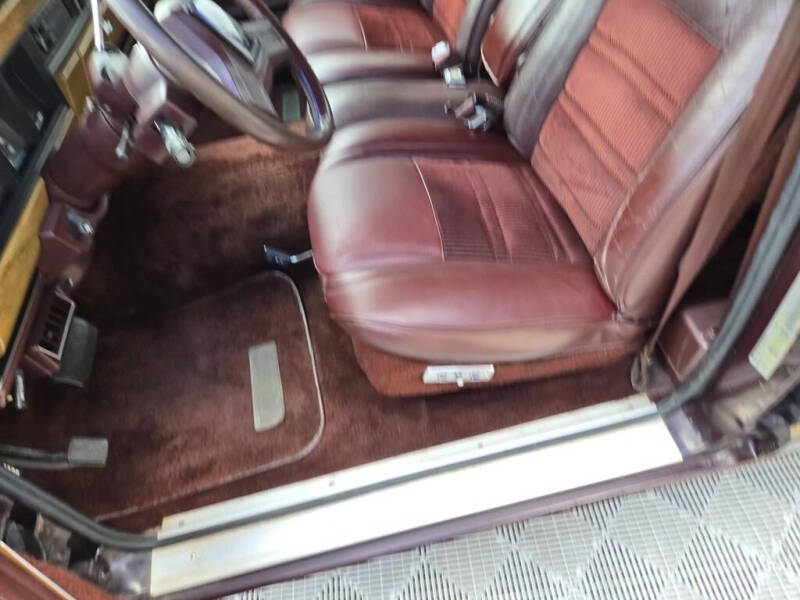 1989 Jeep Grand Wagoneer