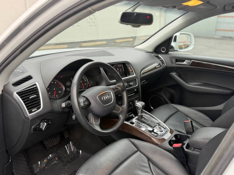 2016 Audi Q5 2.0T quattro Premium Plus