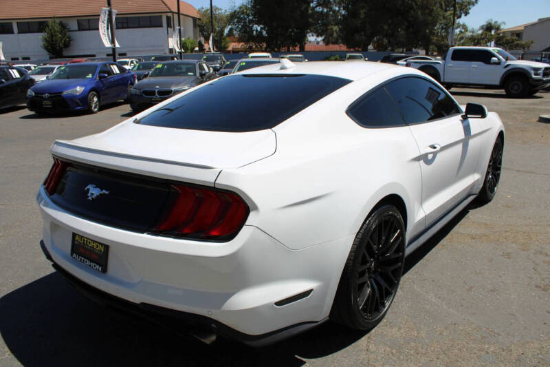 2022 Ford Mustang