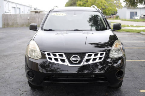 2015 Nissan Rogue Select for sale at Auto Outlet of Sarasota in Sarasota FL