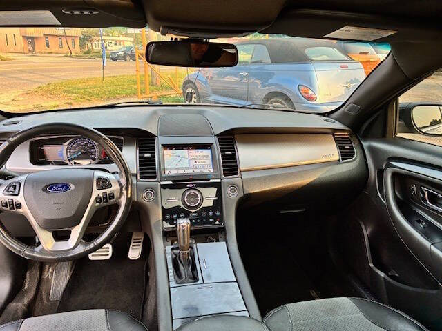 2017 Ford Taurus SHO