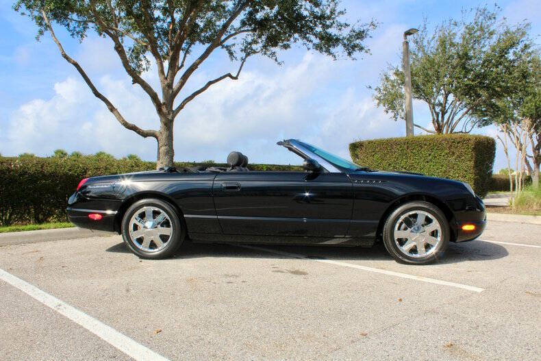 2002 Ford Thunderbird Deluxe