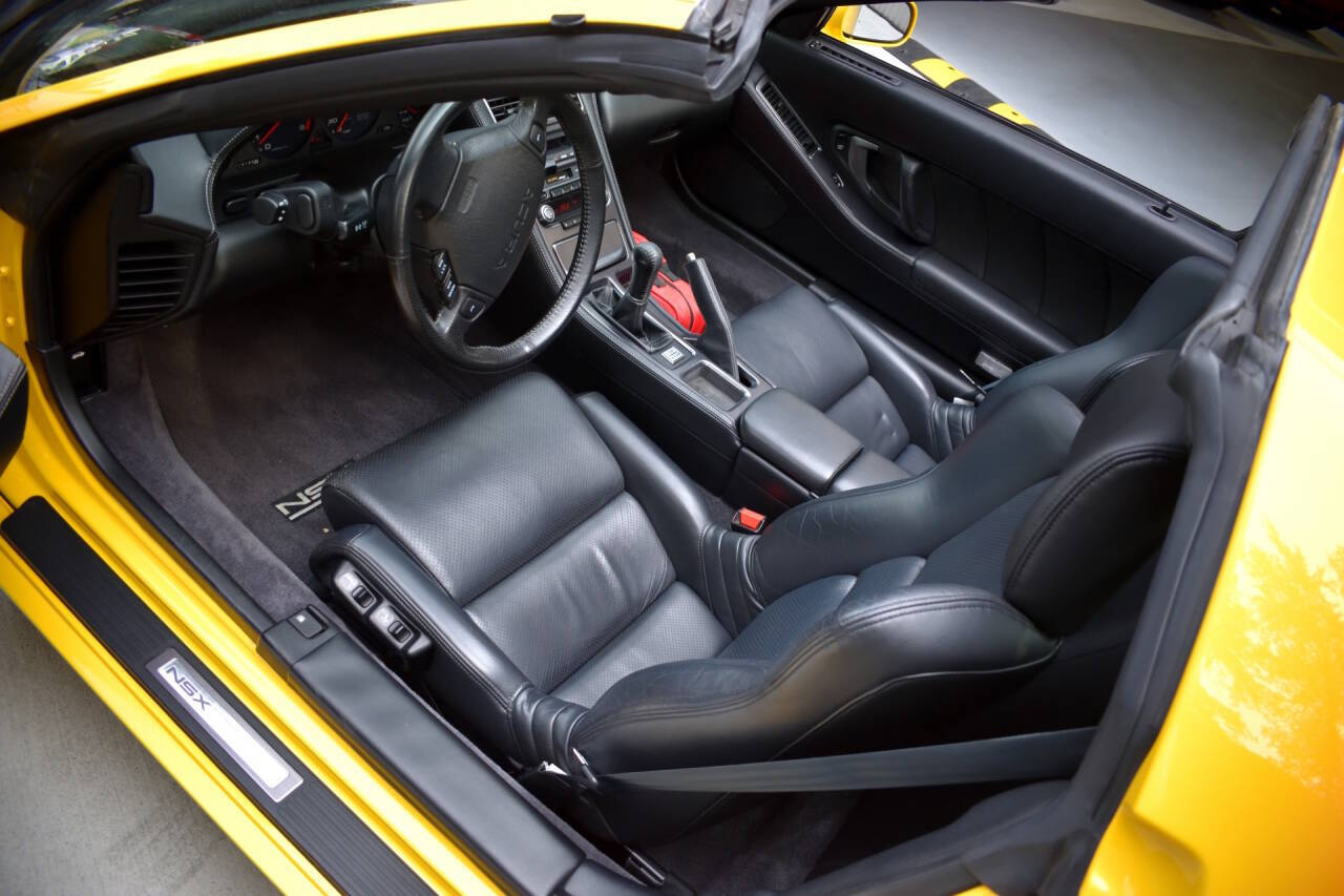 2002 Acura NSX 21