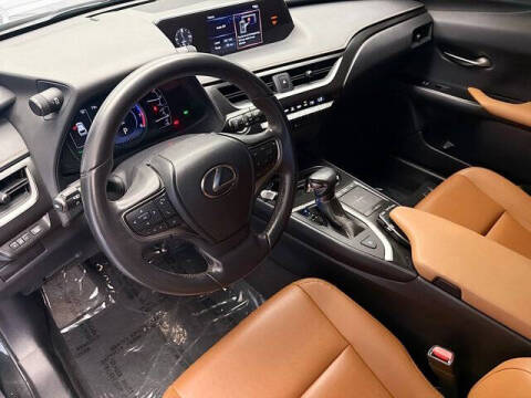 2021 Lexus UX 200