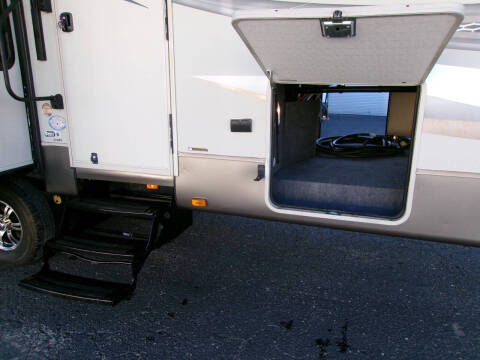 2015 Crossroads RV Cruiser 305RS