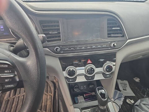 2019 Hyundai Elantra
