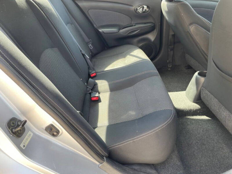 2014 Nissan Versa 1.6 SV