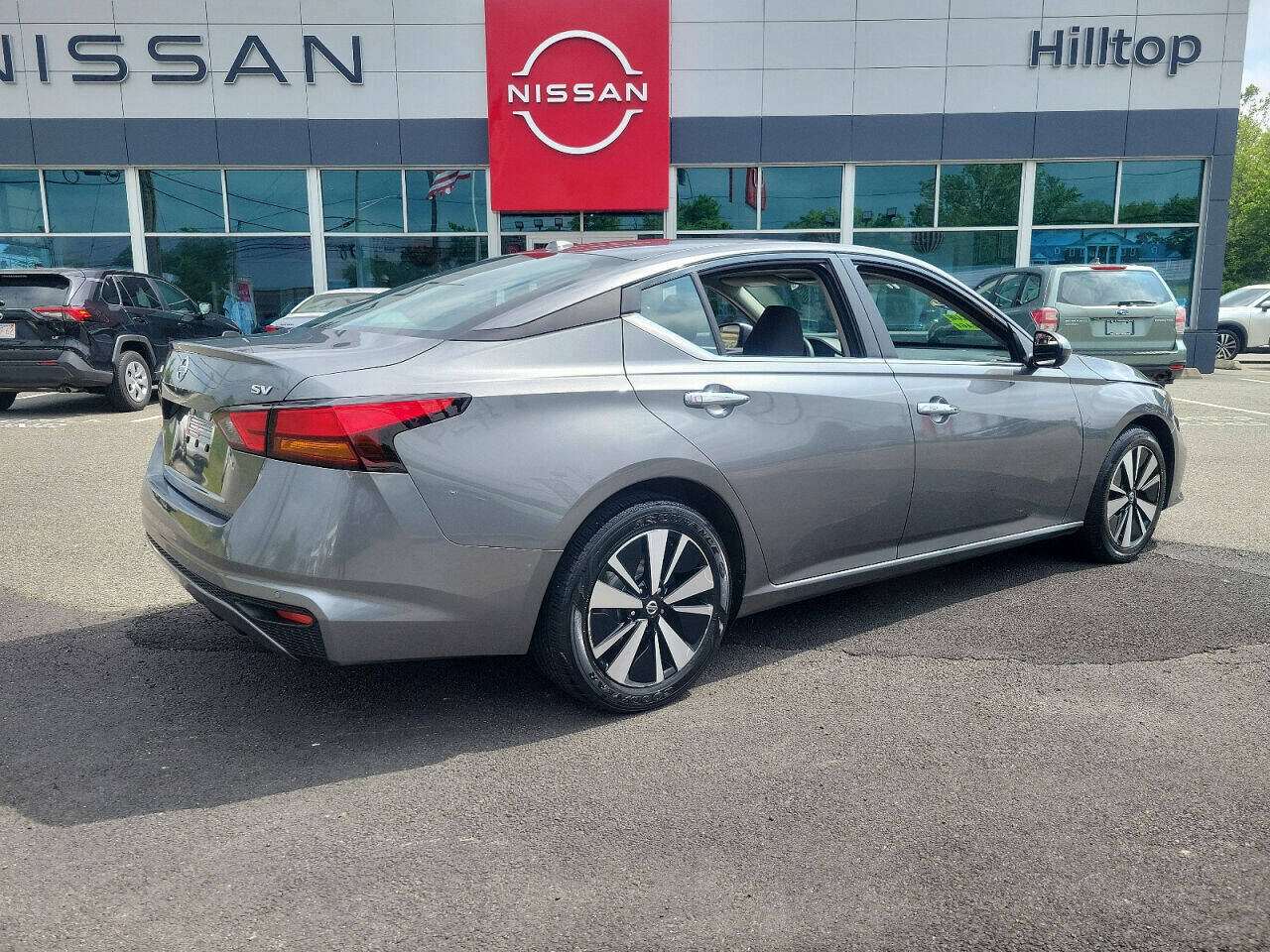 2021 Nissan Altima for sale at HILLTOP NISSAN in East Hanover, NJ