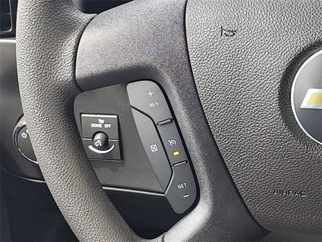 2025 Chevrolet Express 3500