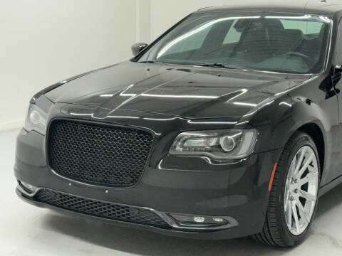 2016 Chrysler 300