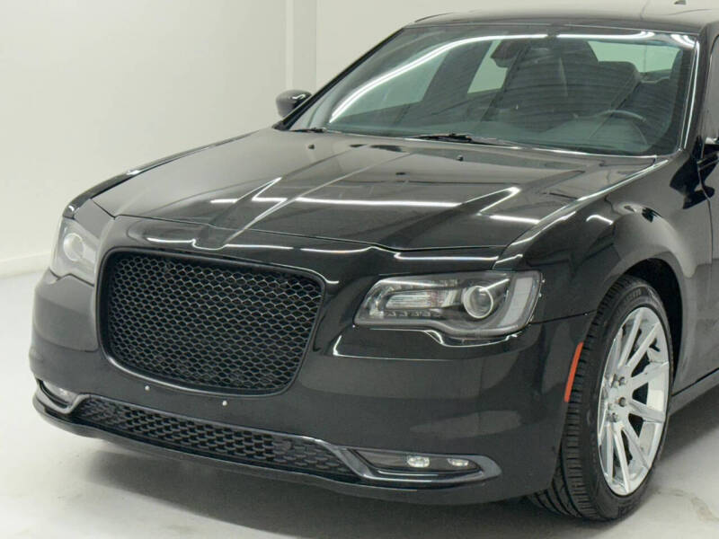 2016 Chrysler 300