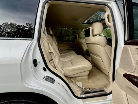 2014 Lexus LX 570